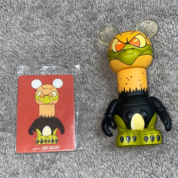 Disney Other - 🐛Retired Disney Vinylmation Mickey down under from the "Have a laugh" series!